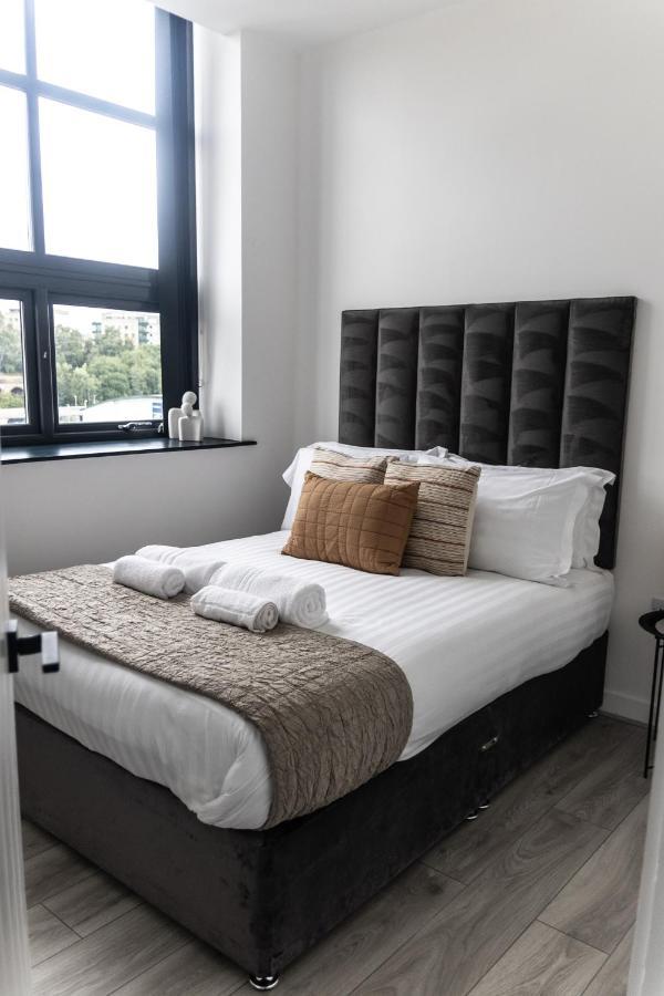 Spire Accommodations Ltd Bradford (West Yorkshire) Exterior foto